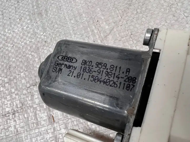 Audi A4 S4 B8 8K (2007 - 2011) Стеклоподъемник задней двери — фото 2