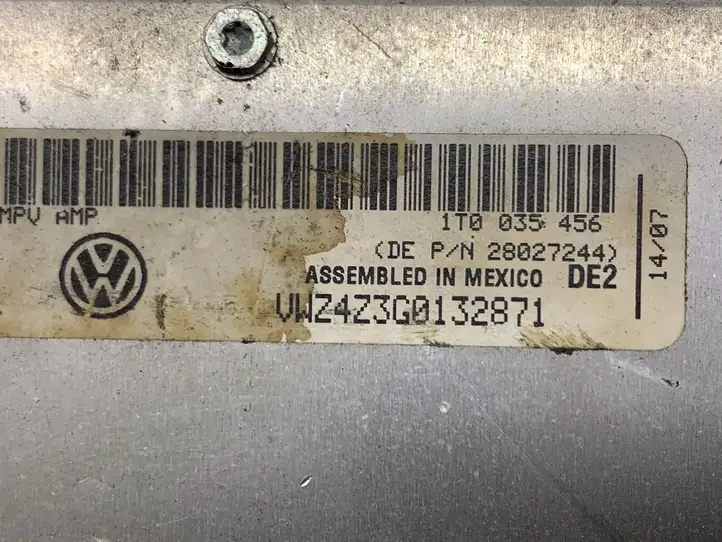 Volkswagen Touran I (2003 - 2010) 1T0035456 Усилитель звука — фото 3