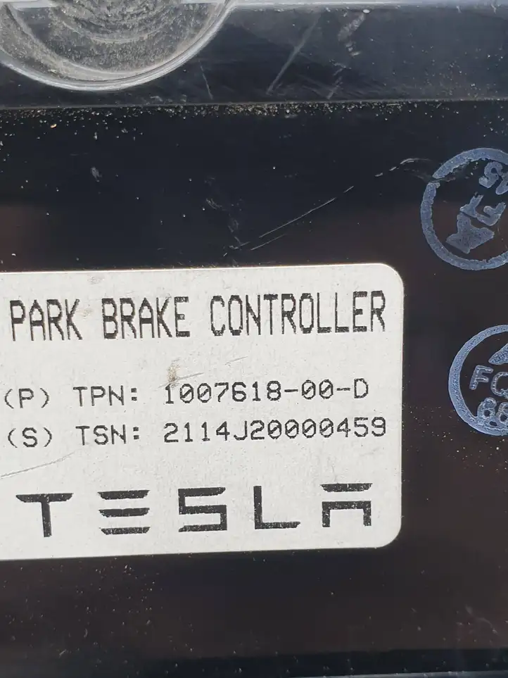 Tesla Model S (2012 - 2016) 100761800D Блок управления парктроником — фото 3