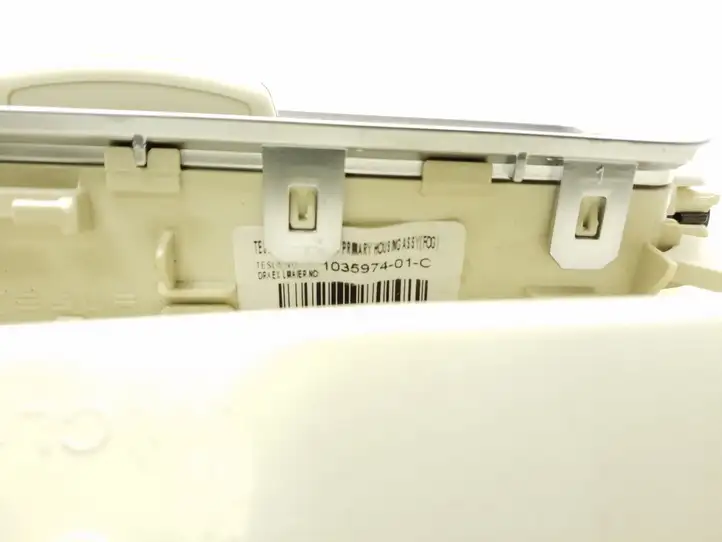 Tesla Model X (2015 - 2021) 103597401C Боковой воздушный дефлектор — фото 3
