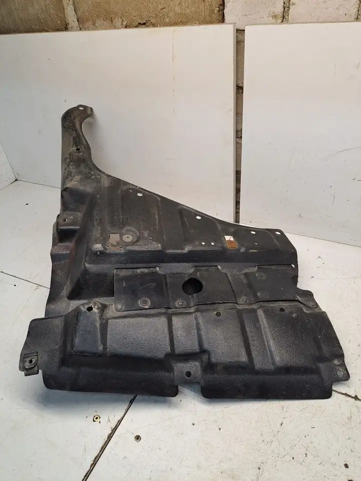 Toyota Prius (XW20) (2003 - 2009) 5144247021 Защита двигателя — фото 1