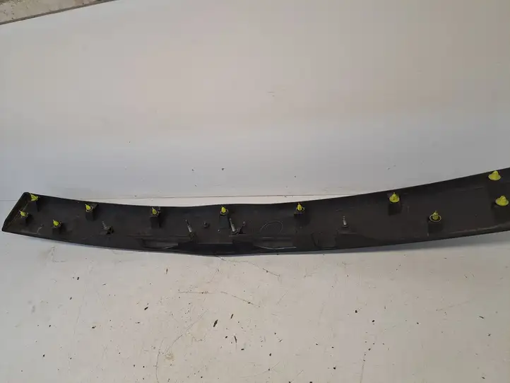 Toyota Prius (XW30) (2009 - 2015) 7680147070 Подсветка номера — фото 2