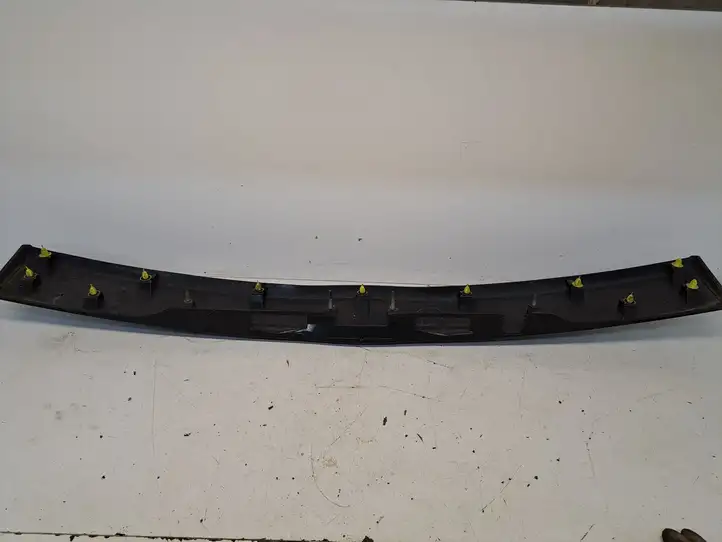 Toyota Prius (XW30) (2009 - 2015) 7680147070 Подсветка номера — фото 4