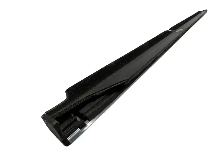 Volkswagen Tiguan (2007 - 2011) 5N0839475F Накладка стекла задней двери — фото 8