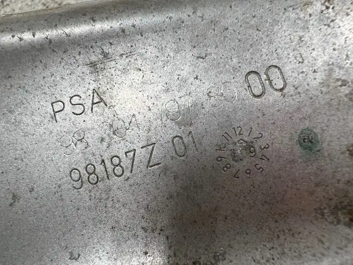 Peugeot 508 II (2018 - ) 9830479780 Другая деталь (детали) коллектора выброса — фото 7