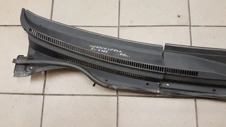 Toyota Corolla Verso AR10 (2004 - 2009) 557820F010 Жабо стеклоочистителей — фото 5