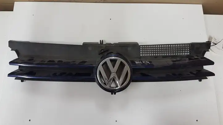 Volkswagen Golf IV (1998 - 2005) 1J0853655D Передняя решетка — фото 1