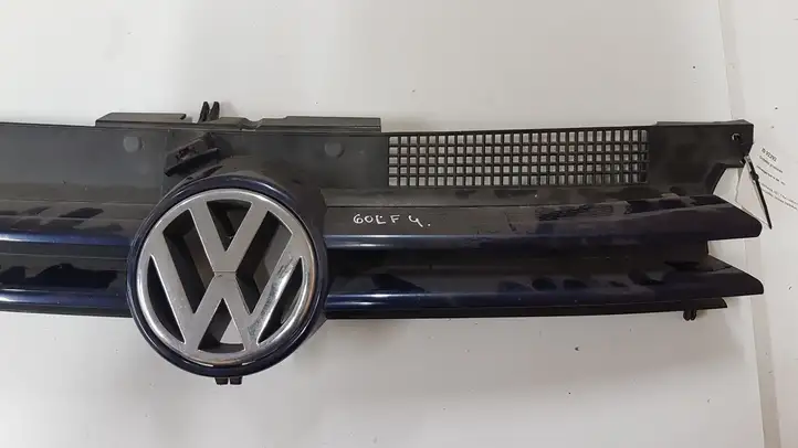 Volkswagen Golf IV (1998 - 2005) 1J0853655D Передняя решетка — фото 8