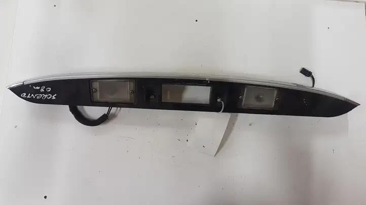 Kia Sorento (2006 - 2009) 925003E5 Подсветка номера — фото 9
