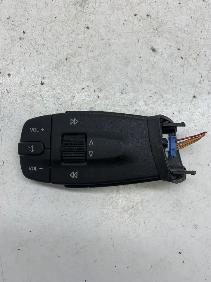 Skoda Roomster (5J) (2006 - 2010) 5J0959441 Мултифункционный включатель управления / ручка — фото 1