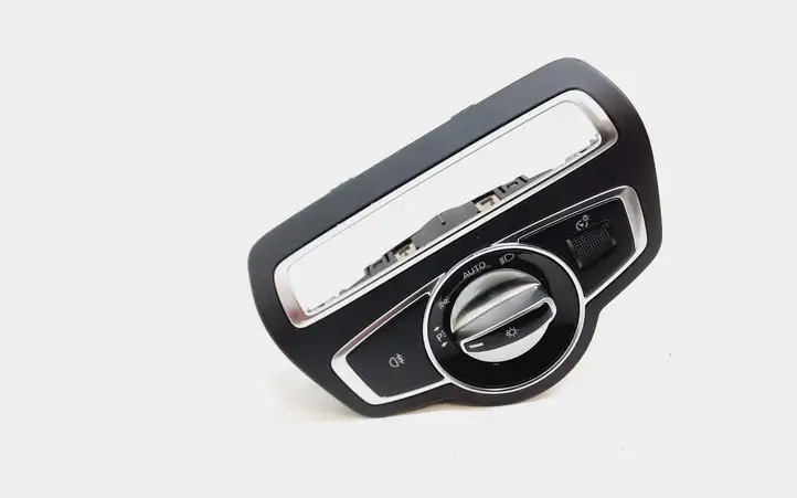 Mercedes-Benz C W205 (2014 - 2021) A2059056500 Включатель фонарей — фото 1
