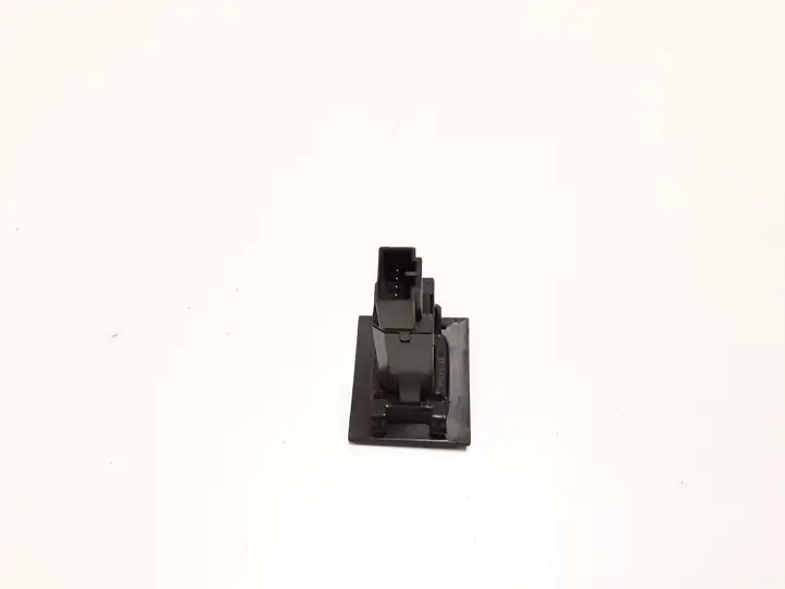 Volvo V50 (2004 - 2008) 30710106 Включатель аварийных фонарей — фото 2