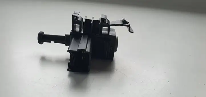 Mazda 6 (2012 - 2015) Датчик педали сцепления — фото 4