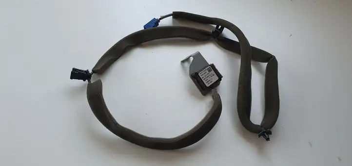 Nissan Qashqai (2013 - 2017) GPS антенна — фото 4