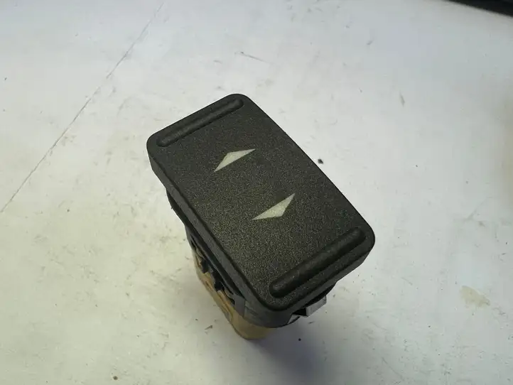 Ford Focus (2011 - 2015) 6M2T14529DA Кнопка стеклоподъемников — фото 1