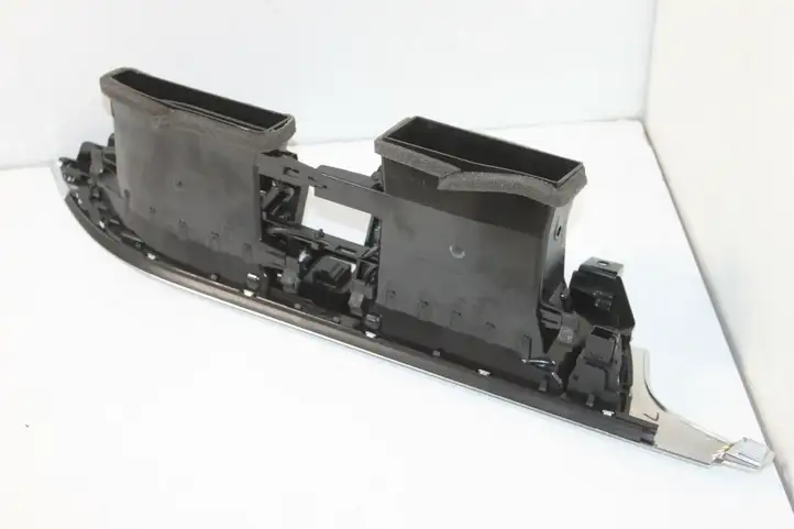 Audi A6 C7 (2011 - 2014) Боковой воздушный дефлектор — фото 4