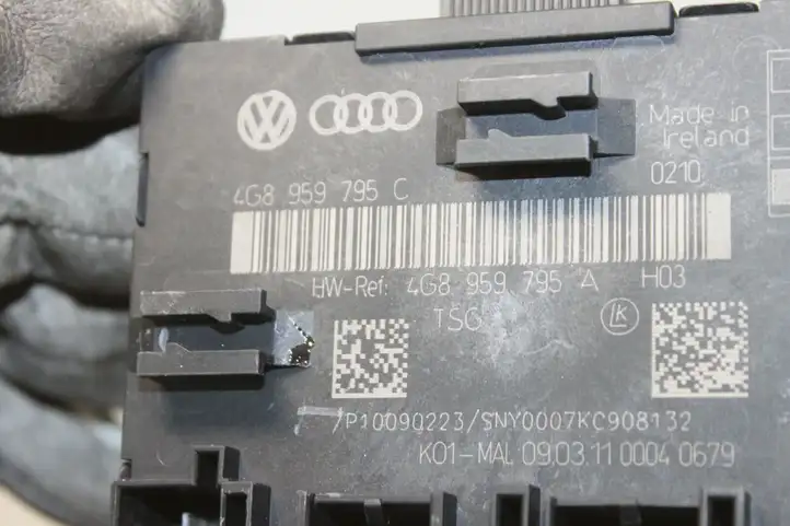 Audi A6 C7 (2011 - 2014) 4G8959795C Блок управления дверью — фото 3