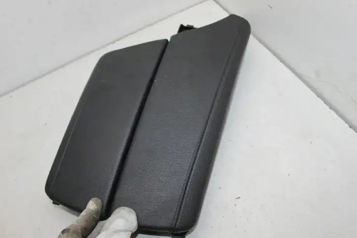 BMW 5 F10 F11 (2009 - 2016)  921687014 Подлокотник