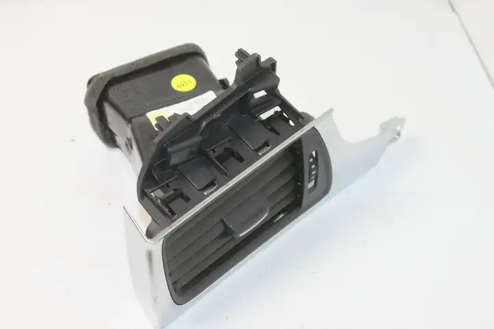 Audi A6 C7 (2011 - 2014) 4G1820901C Боковой воздушный дефлектор — фото 2