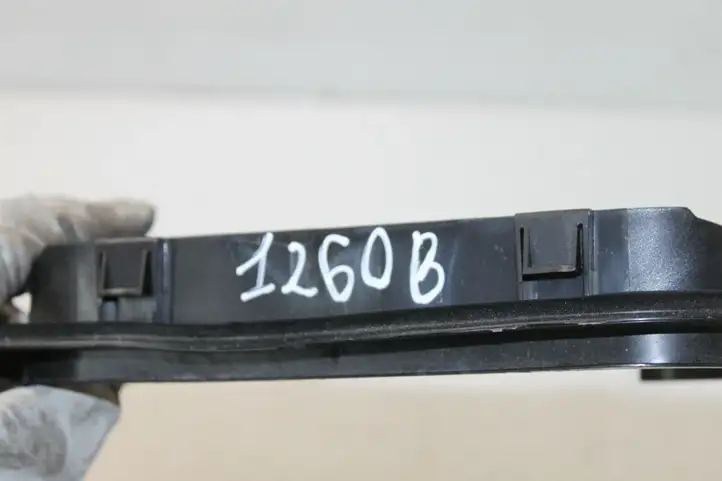 Audi A3/S3 8V (2012 - 2016) 6R0819465B Вентиляционная решетка кузова — фото 4