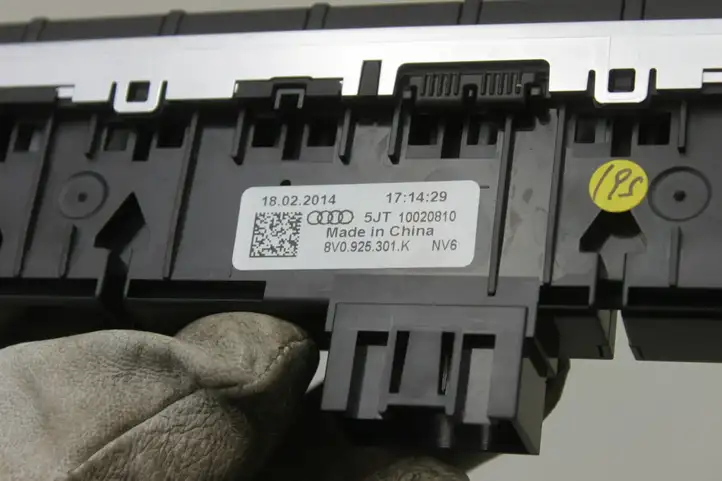 Audi A3/S3 8V (2012 - 2016) 8V0925301K Другие включатели / ручки/ переключатели — фото 4