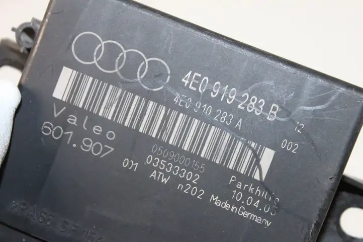 Audi A8 S8 D3 4E (2007 - 2010) 4E0919283B Блок управления парктроником — фото 4