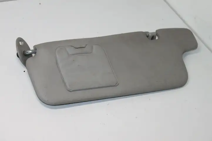 Toyota Yaris (1999 - 2003) Солнцезащитный козырек — фото 2