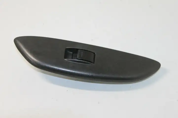 Toyota Yaris (1999 - 2003) Кнопка стеклоподъемников — фото 1