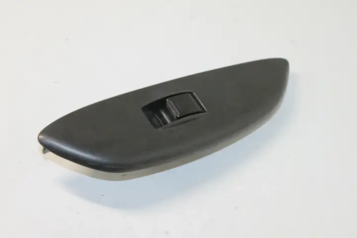 Toyota Yaris (1999 - 2003) Кнопка стеклоподъемников — фото 2