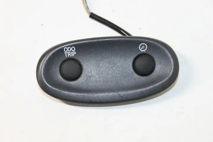 Toyota Yaris (1999 - 2003) Другие включатели / ручки/ переключатели — фото 2