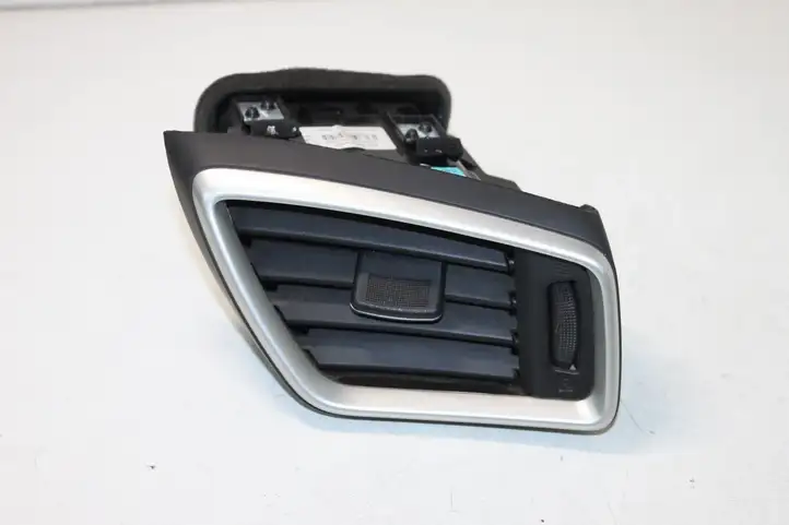 Nissan Qashqai (2013 - 2017) 687604EA0A Боковой воздушный дефлектор — фото 1