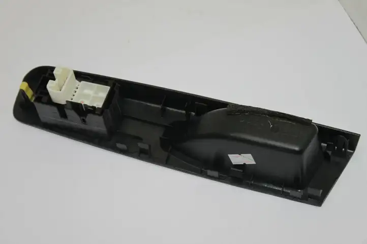 Toyota Yaris (2014 - 2019) 742710D400 Блок кнопок стеклоподъемников — фото 3