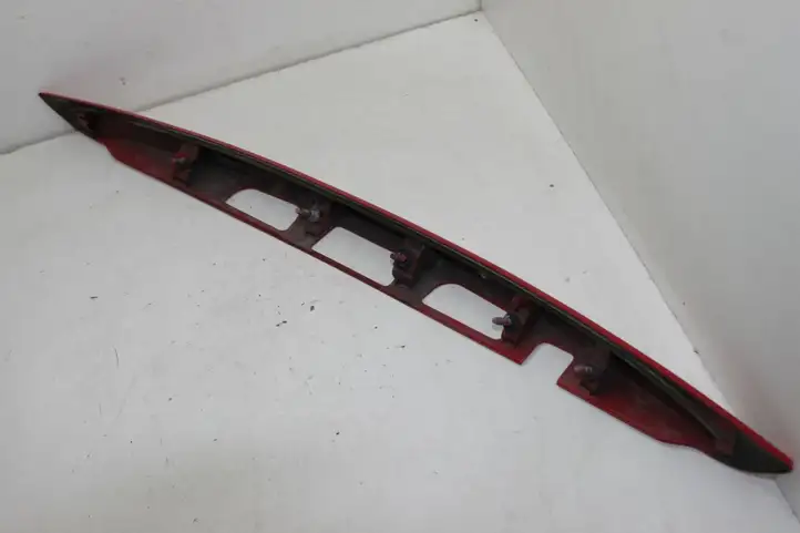 Toyota Yaris (2014 - 2019) 768010D551 Подсветка номера — фото 4