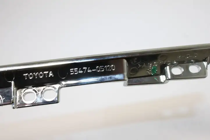Toyota Avensis T270 (2012 - 2015) 5547505220 Декоративная планка — фото 7
