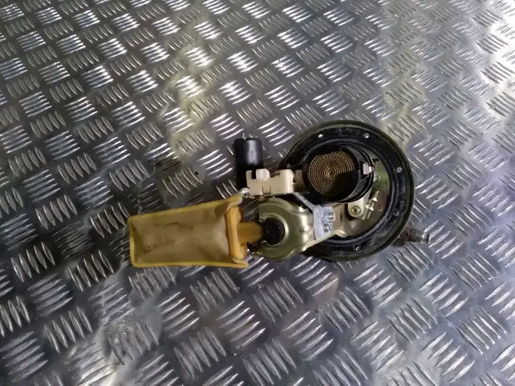 Toyota Corolla E120 E130 (2000 - 2004) Топливный насос (в баке) — фото 2