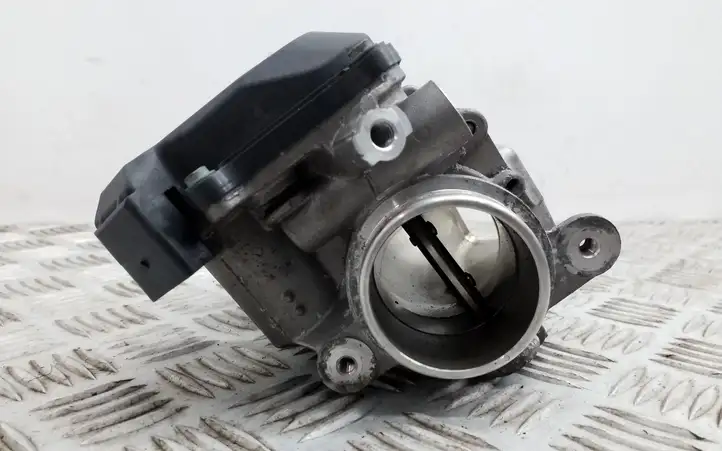 Skoda Octavia Mk3 (5E) (2013 - 2019) 04L128063P Дроссельная заслонка — фото 4