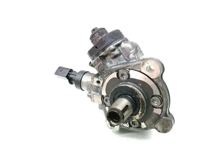 BMW 5 E60 E61 (2004 - 2010) 7807495 Топливный насос — фото 1
