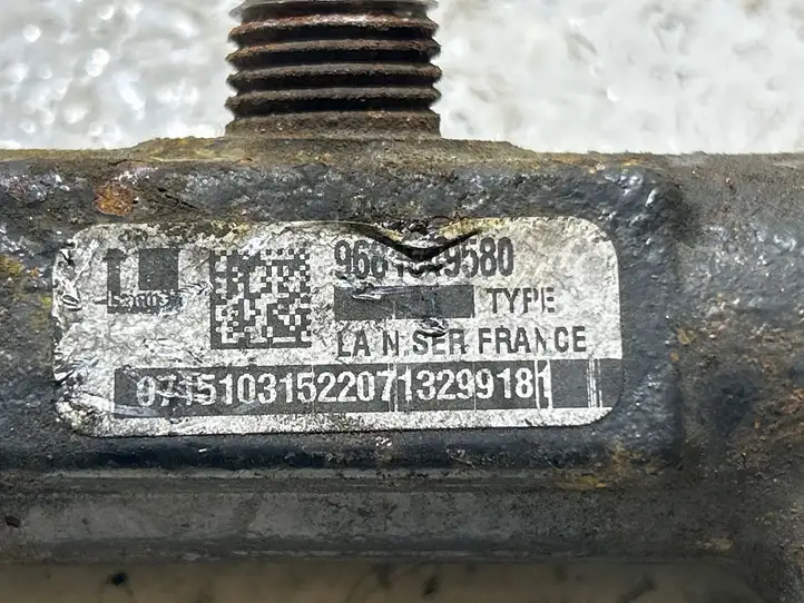 Volvo S40 (2007 - 2012) 13299181 Магистральная топливная трубка — фото 2