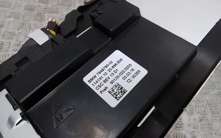 BMW i3 (2013 - ) 7625066 Модуль аккумуляторной батареи гибридного автомобиля / электромобиля — фото 7