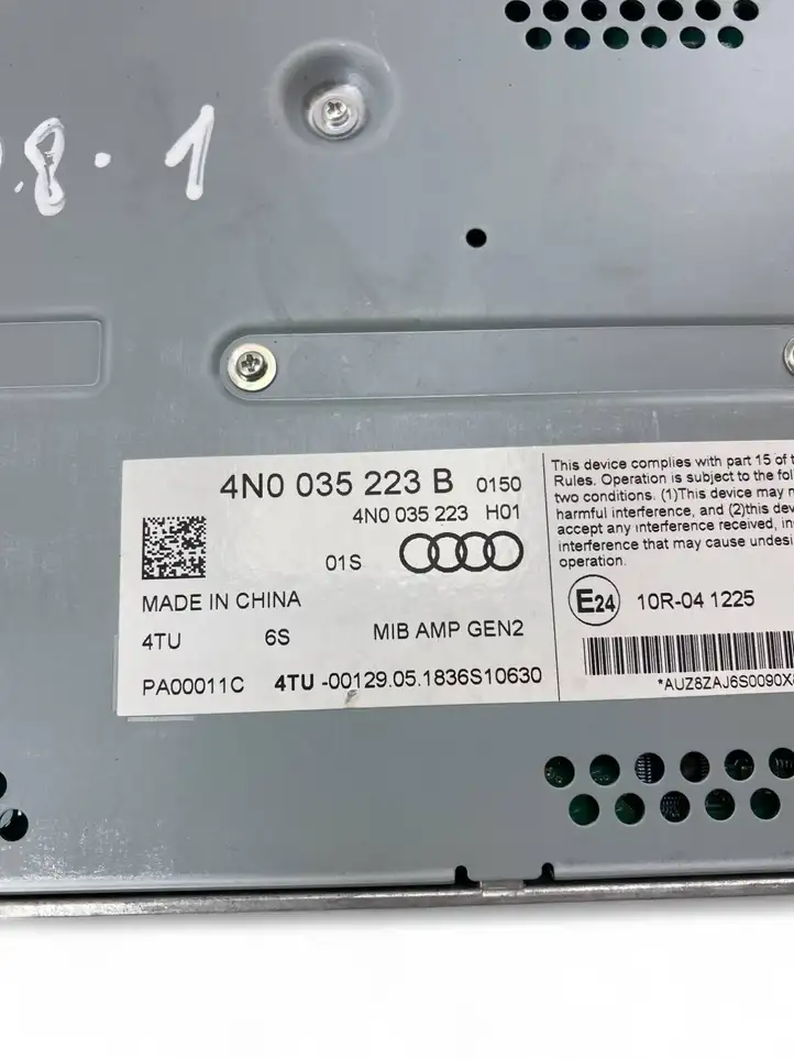 Audi Q8 4N0035223B Усилитель звука — фото 8