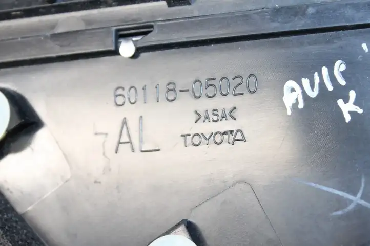 Toyota Avensis T270 (2009 - 2012) 6011805020 Прочие внешние детали — фото 5