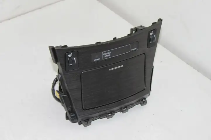 Toyota Avensis T270 (2009 - 2012) 5880405050 Передняя пепельница — фото 2