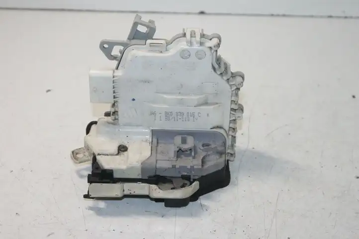Audi A4 S4 B8 8K (2007 - 2011) 8K0839015C Замок задней двери — фото 1