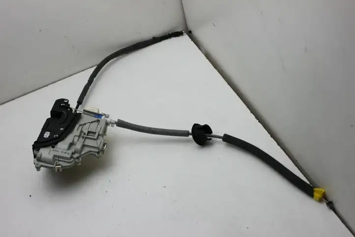Audi A4 S4 B9 (2015 - 2019) 4G0839016F Замок задней двери — фото 4
