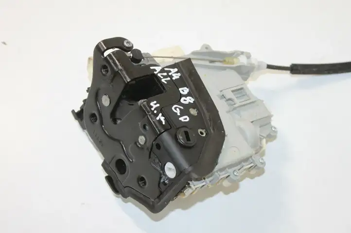 Audi A4 S4 B8 8K (2007 - 2011) 8K0839016 Замок задней двери — фото 4