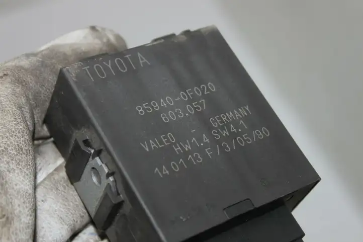 Toyota Verso (2012 - 2015) 859400F020 Прочие блоки управления — фото 2