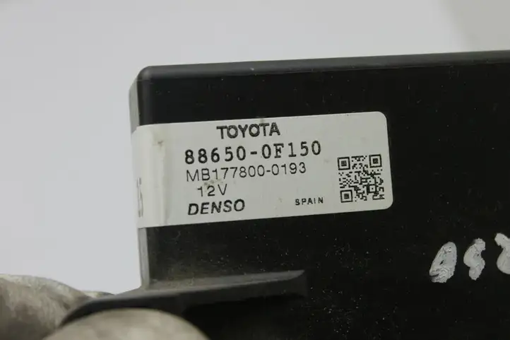 Toyota Verso (2012 - 2015) 886500F150 Прочие блоки управления — фото 2