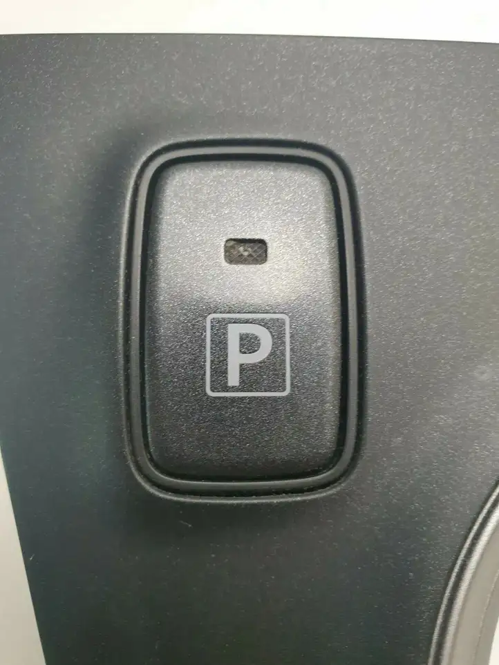 Toyota Auris 150 (2006 - 2012) 5882102410 Прочие детали салона — фото 3