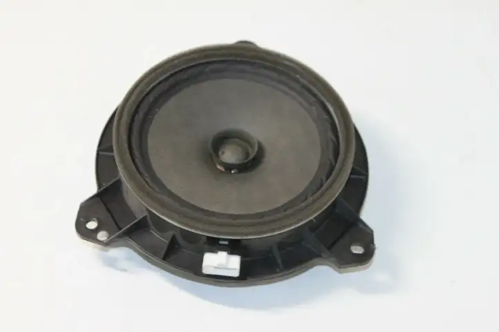Toyota Auris 150 (2006 - 2012) 861600D190 Динамики задних дверей — фото 1