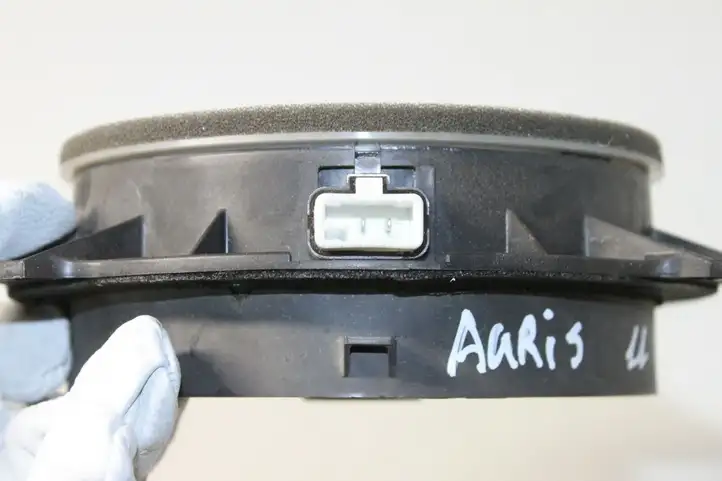 Toyota Auris 150 (2006 - 2012) 861600D190 Динамики задних дверей — фото 2